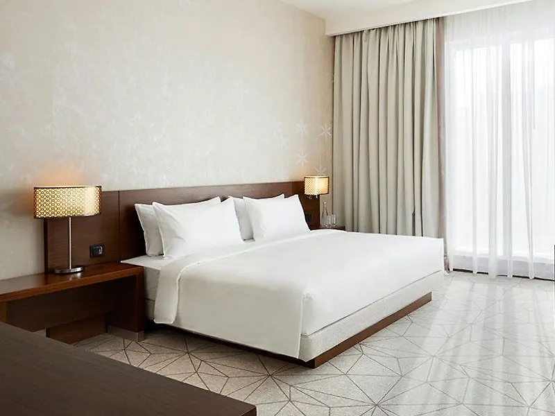 Hyatt Place Dubai Al Rigga 4*,